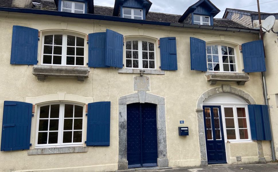 French property for sale - FCH949